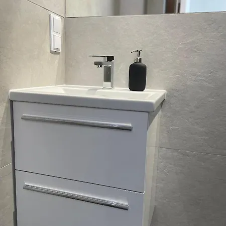 Jagodowa 15 Couette-café 3*