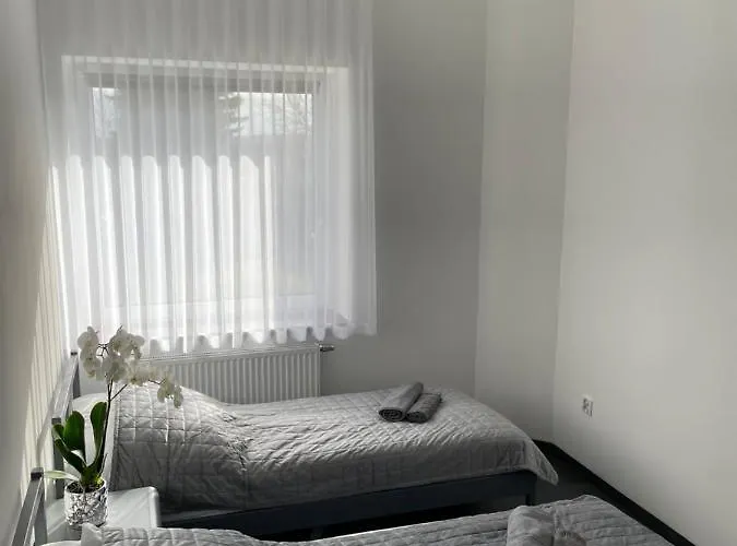 Jagodowa 15 צ'סטוצ'ובה