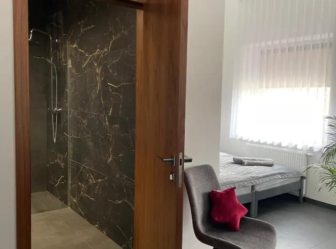 Jagodowa 15 לינה וארוחת בוקר 3*